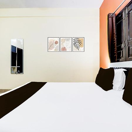 Fabhotel Rb Palace Varanasi Exteriör bild