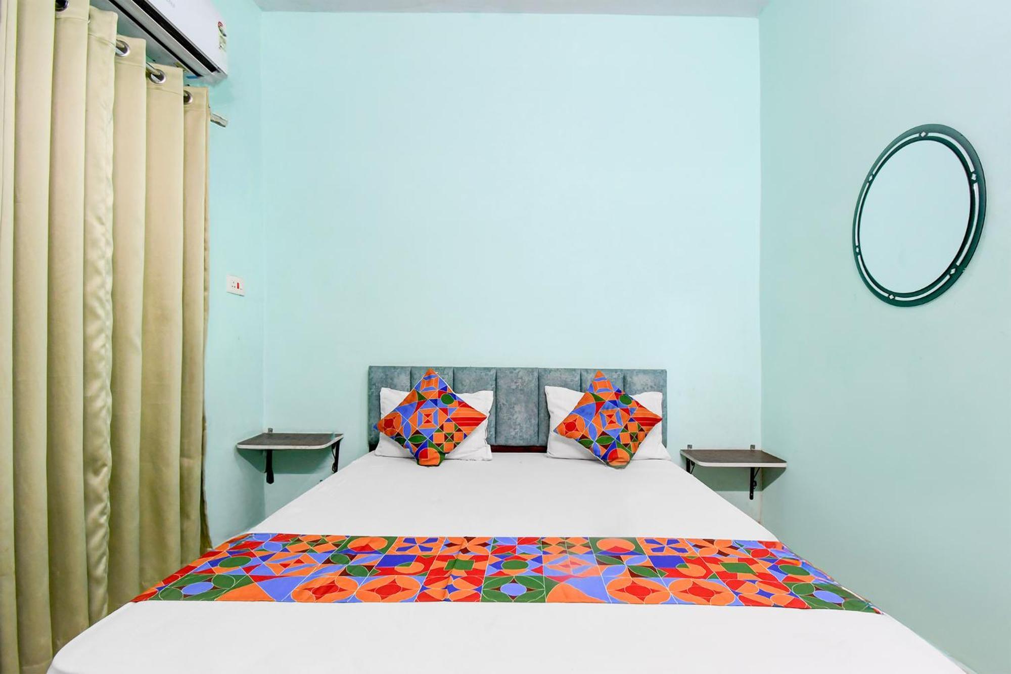 Fabhotel Rb Palace Varanasi Exteriör bild