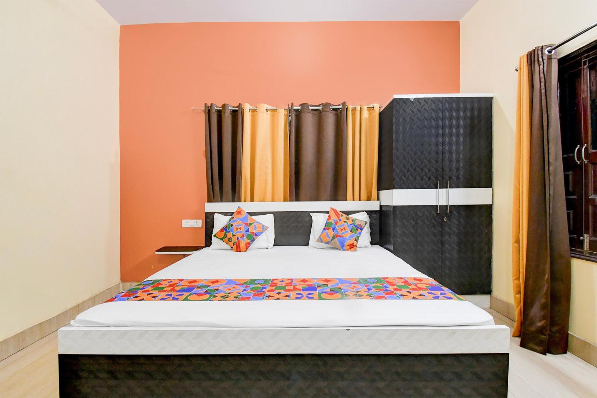 Fabhotel Rb Palace Varanasi Exteriör bild